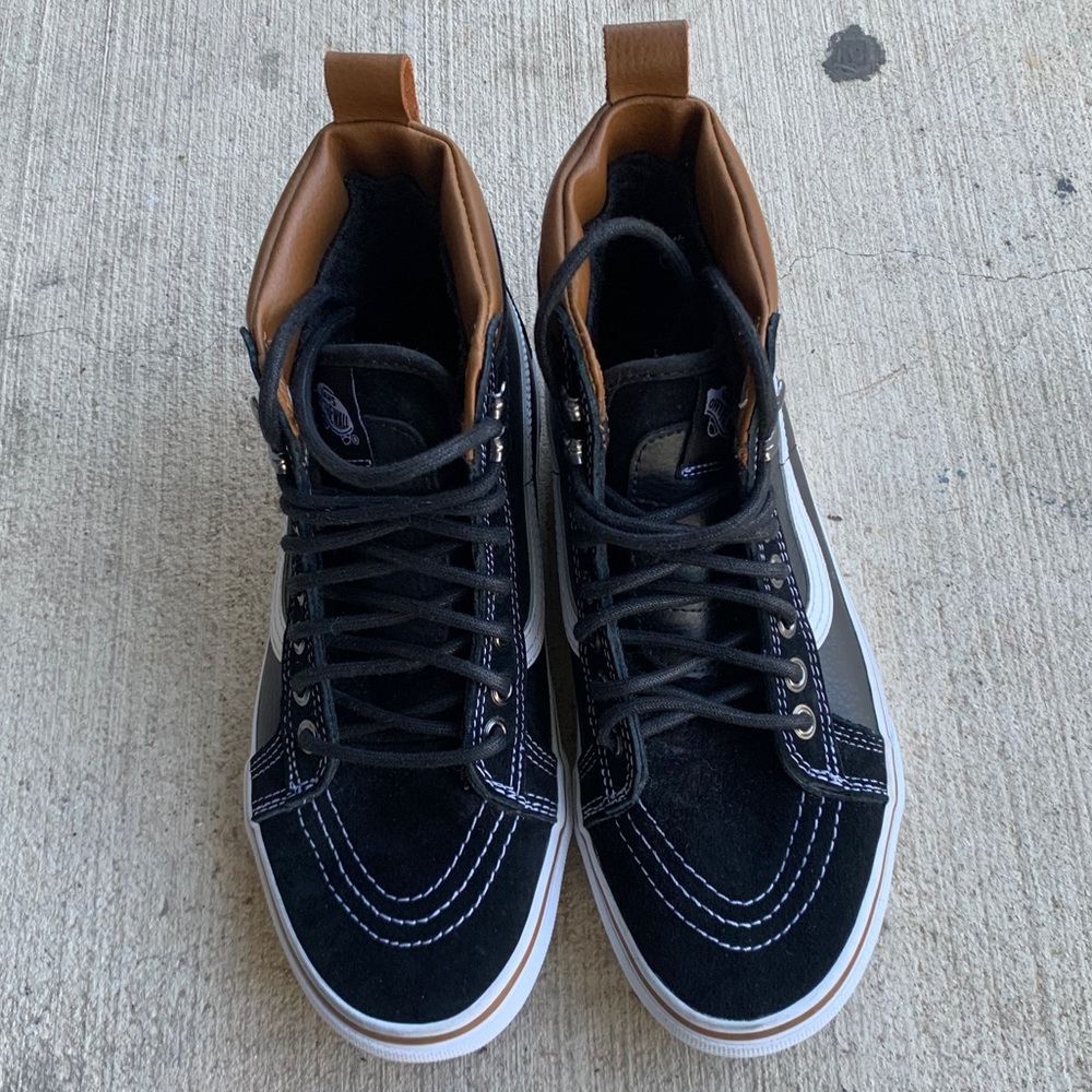 ❌❌❌SOLD❌❌❌Unisex Vans SK8 HI MTE Sneakers - Picture 5 of 6